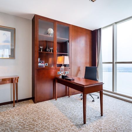 Hotel Crowne Plaza Zhenjiang By Ihg Zewnętrze zdjęcie
