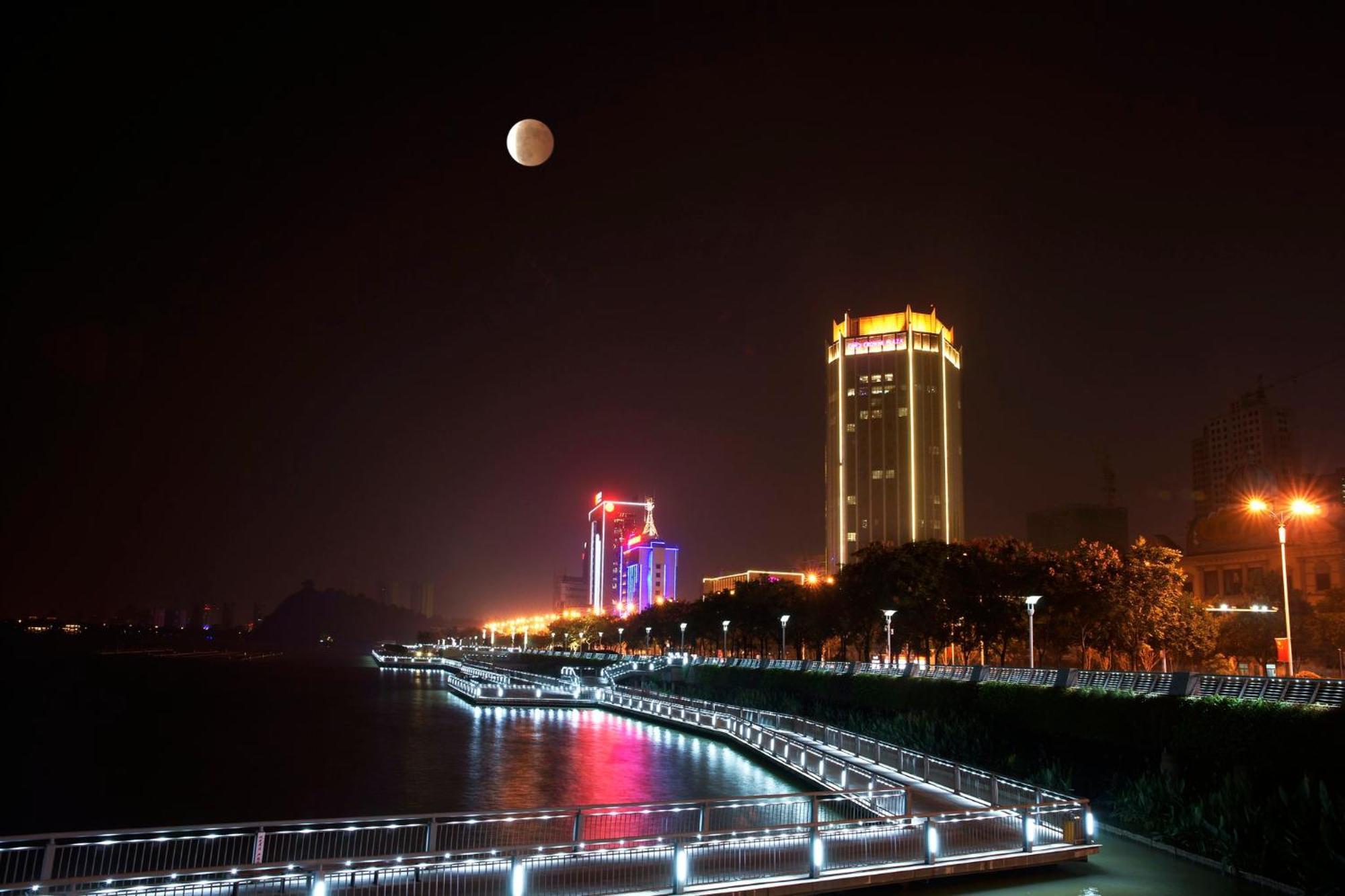 Hotel Crowne Plaza Zhenjiang By Ihg Zewnętrze zdjęcie